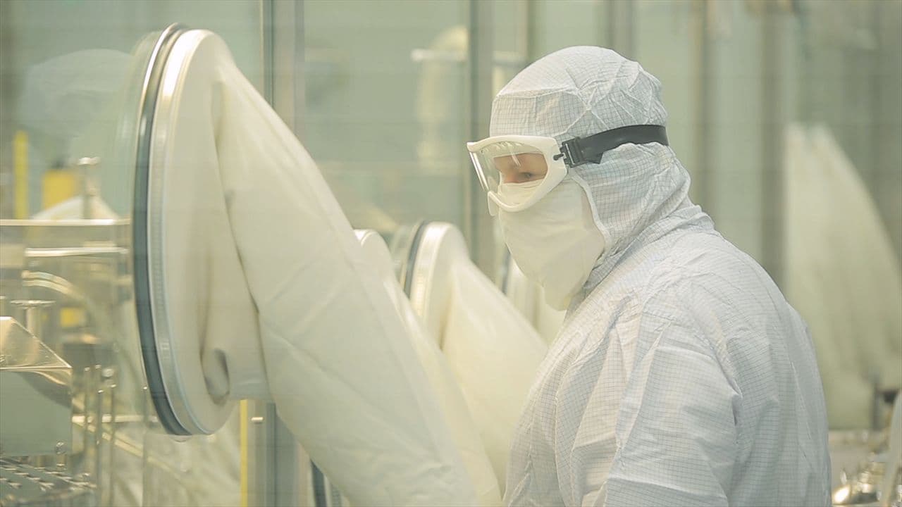 Pharmaceutical industry. Male factory worker inspecting quality of pills packaging in pharmaceutical factory. Automatic tape to create packaging and filling of medicines. control in the factory | Image Credit: © Media Whale Stock - stock.adobe.com